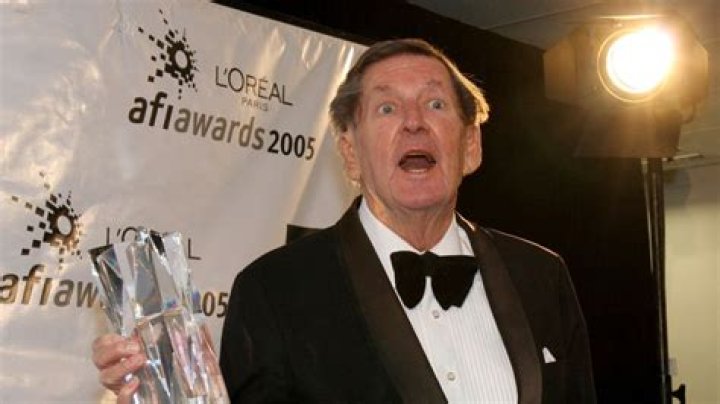 Ray Barrett